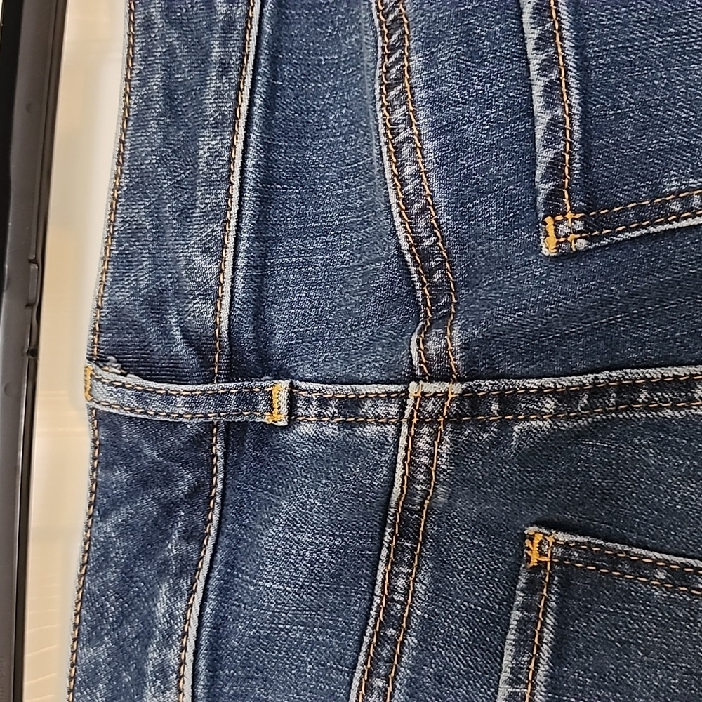 TALBOTS WOMAN'S JEANS - Picture 7 of 12